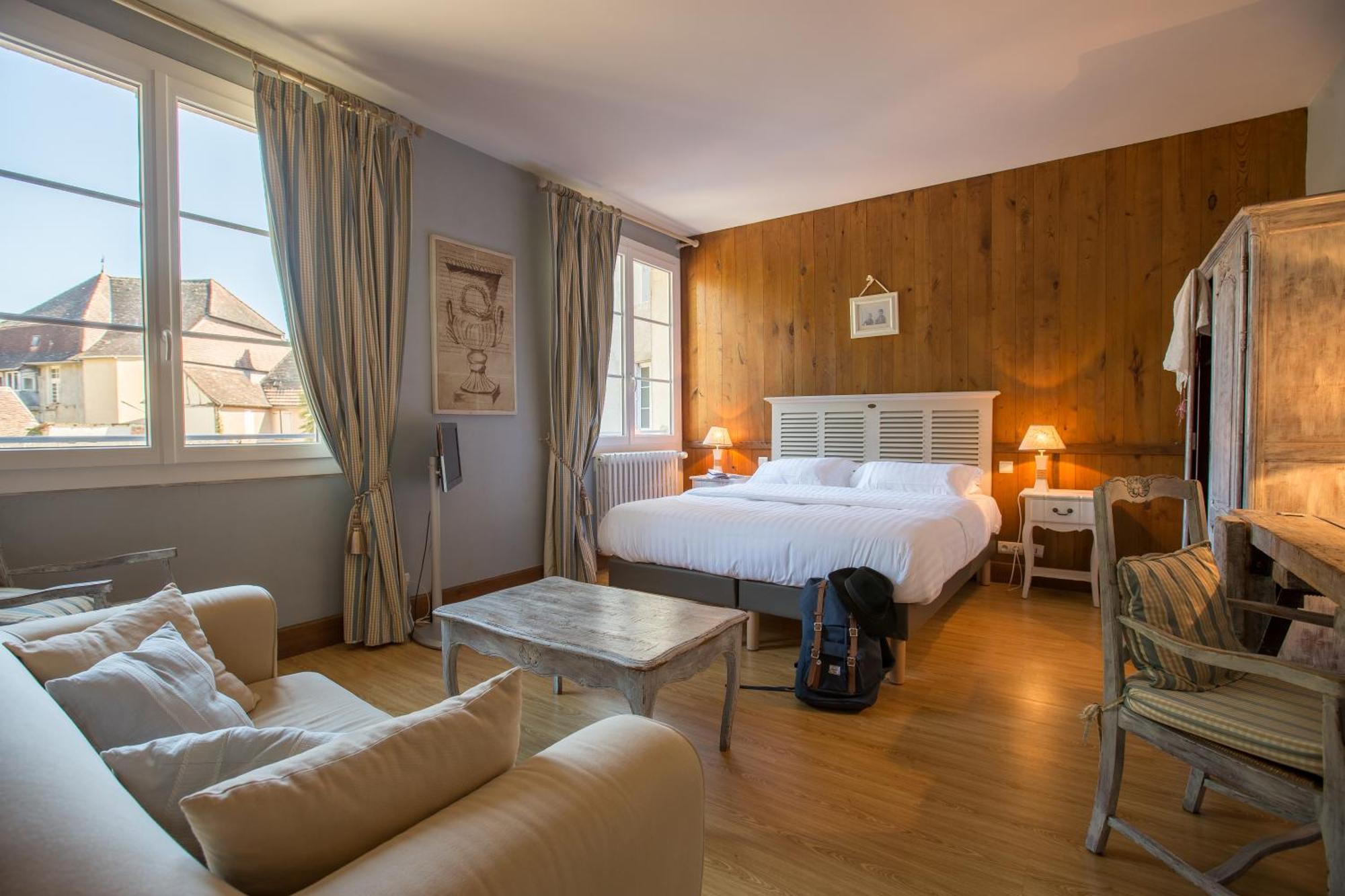 Logis Hotel Le Beaulieu Buitenkant foto