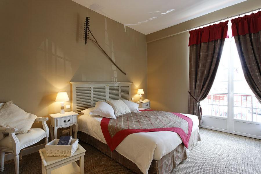 Logis Hotel Le Beaulieu Buitenkant foto