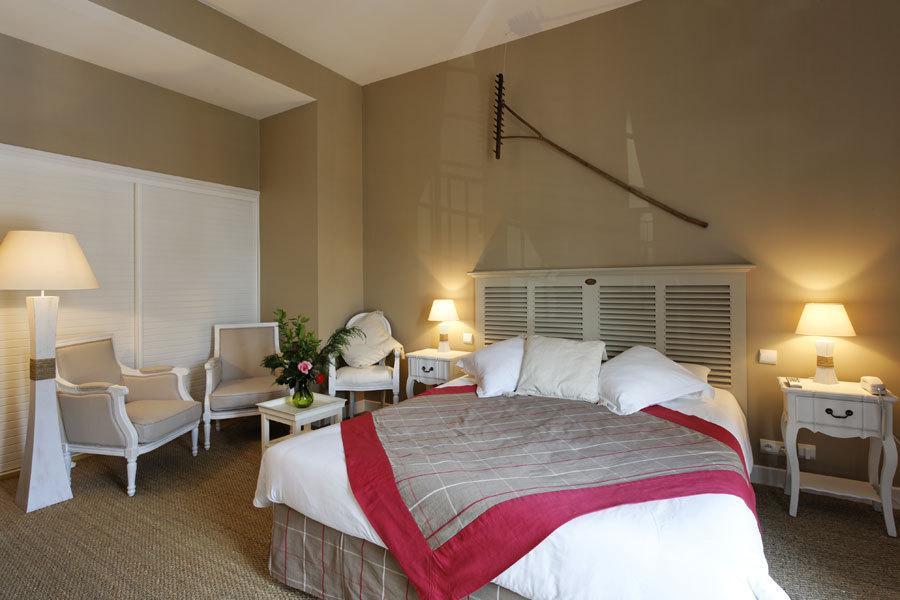 Logis Hotel Le Beaulieu Buitenkant foto